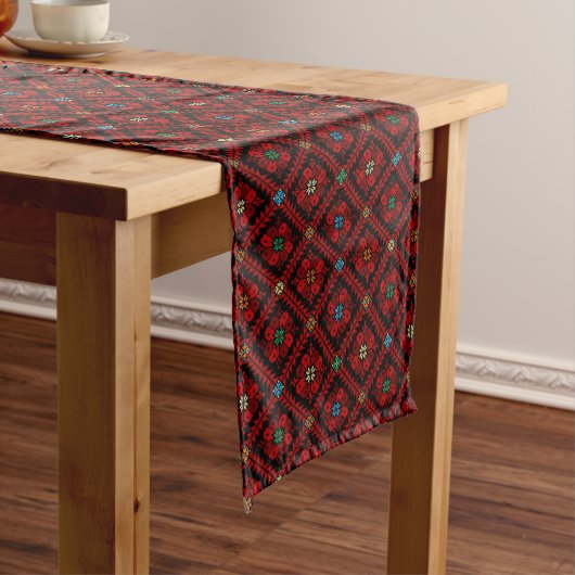 Chemin De Table Long Fleurs rouges Palestine Broderie tatreez Motif (In Situ)