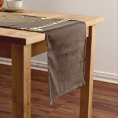 Chemin De Table Long Fond rouillé Steampunk avec verres turquoise (In Situ)
