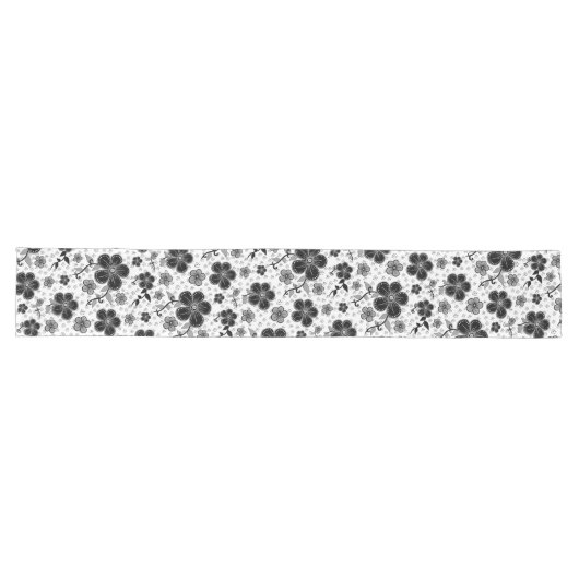 Chemin De Table Long Impression florale noire et blanche (Horizontal)