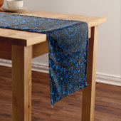 Chemin De Table Long Mandala bleu azur avec symétrie hypnotique (In Situ)