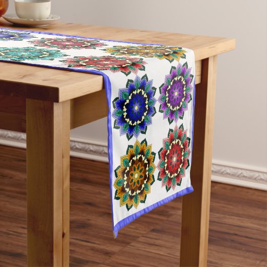 Chemin De Table Long Mandala en différentes couleurs (In Situ)