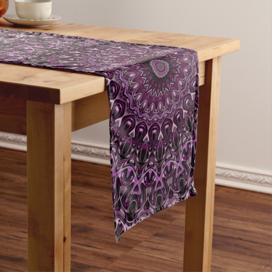 Chemin De Table Long Mandala Rose rose et noir à géométrie florale (In Situ)