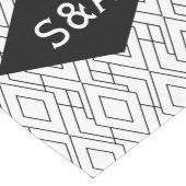Chemin De Table Long Monogramme Mariage Art déco noir et blanc (Coin)