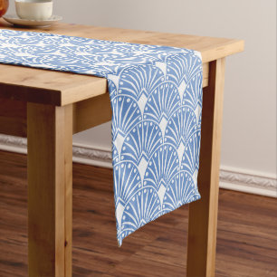 Chemin De Table Long Motif Art déco bleu et blanc en poudre