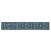 Chemin De Table Long Motif floral antique noir sur bleu (Horizontal)