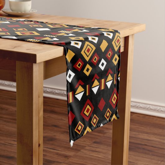 Chemin De Table Long Motif triangulaire géométrique (In Situ)