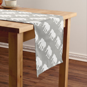 Chemin De Table Long Objets superflus élégants et gris