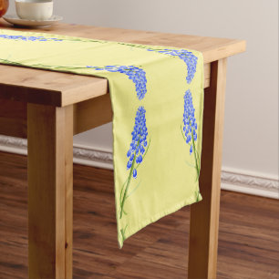 Chemin De Table Long Ressort de terre sur un coureur de table (M)