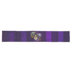 Chemin De Table Long Spider Steampunk sur Arrière - plan pourpre