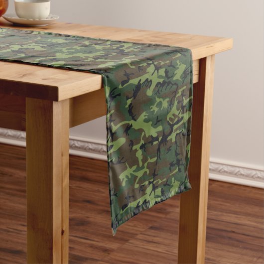 Chemin De Table Long Vert clair, Vert foncé, Marron, Camouflage noir (In Situ)