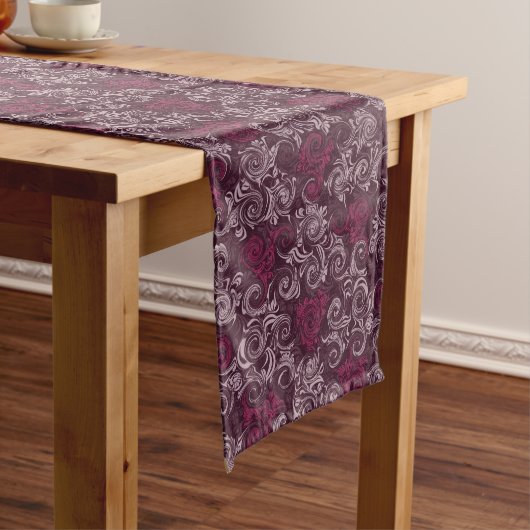 Chemin De Table Long Vintage Flore rouge (In Situ)