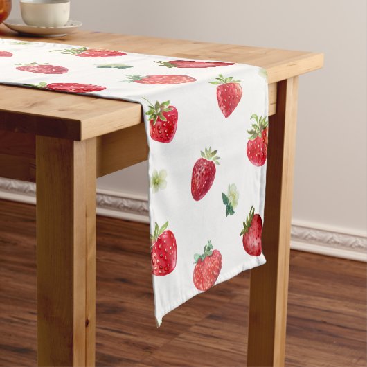 Chemin De Table Moyen Aquarelle Fruits fraises et fleurs fraises (In Situ)