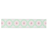 Chemin De Table Moyen Conception de mandala rose et menthe pastel (Horizontal)