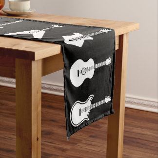 Chemin De Table Moyen Guitares graphiques en noir et blanc