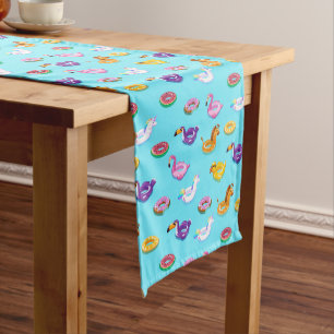Chemin De Table Moyen Motif flottant de la piscine d'été
