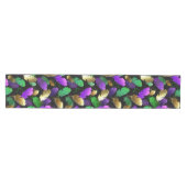 Chemin De Table Moyen Seamless Pattern with Mardi Gras feathers (Horizontal)