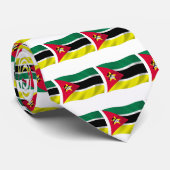 Chemise à cravate du drapeau du Mozambique (Roulé)