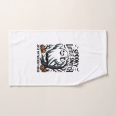Chemise de sorcière d'Halloween Design d'humour de (Serviette à main)