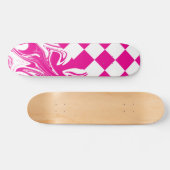 Cheques en Swirls in Magenta en Wit Skateboard (Horizontaal)
