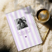 Cher Journal de tristesse de fille à rayures viole