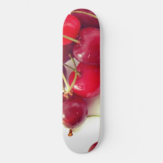 Cherries Skateboard (Voorkant)