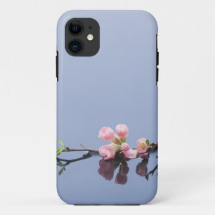 Cherry-bloesems op water iPhone 11 hoesje