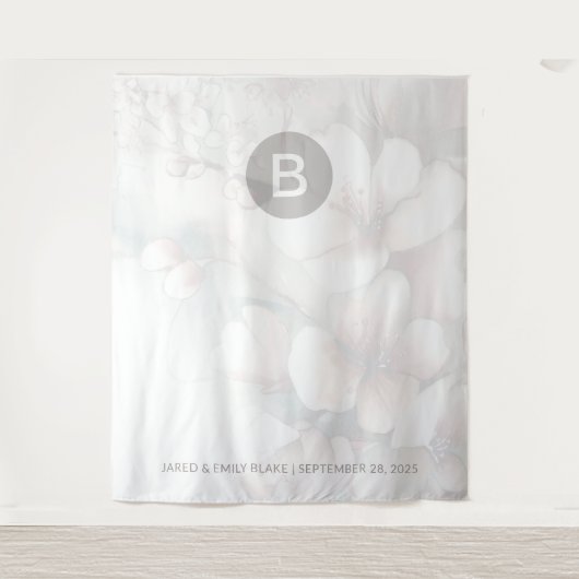 Cherry Blossom Monogram Huwelijk Achtergrond Wandkleed (Voorkant)