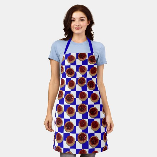 Cherry Kolaches op Checks schort (Gedragen)