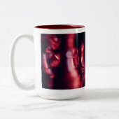 Chess Art Coffee Mok – Schaakbord Design Print" (Links)