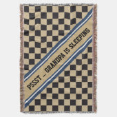 Chess Board Pattern + uw achtergrondkleur en tekst Deken (Voorkant Verticaal)