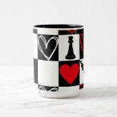 Chessboard Heart Valentijnsdag B&W Tweekleurige Koffiemok (Center)