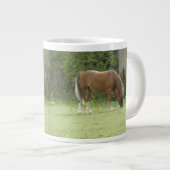 Chestnut Brown Cheval Pâturage Mug (Devant droit)