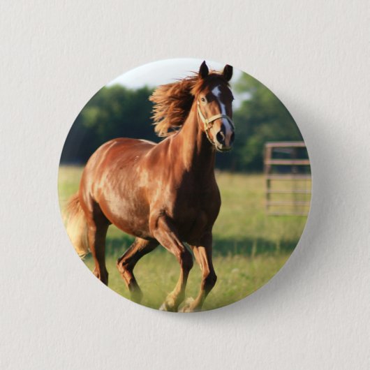 Chestnut Galloping Horse Button (Voorkant)