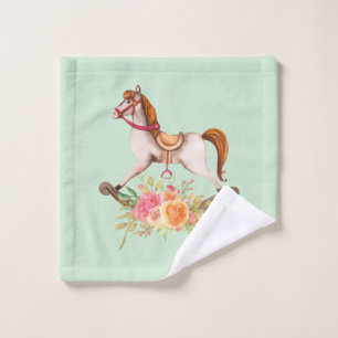 Cheval à roche vintage avec Bouquet floral