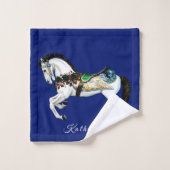 Cheval assez blanc de carrousel (Gant de toilette)