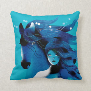 Cheval bleu et un coussin pour fille