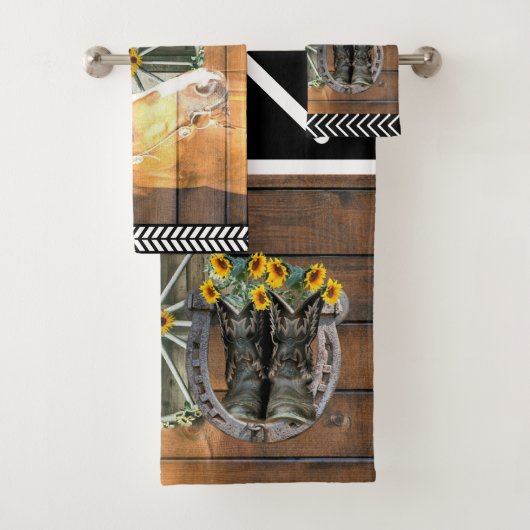 Cheval Boots Cowboy Horseshoe Wagon Wheel (En situation)