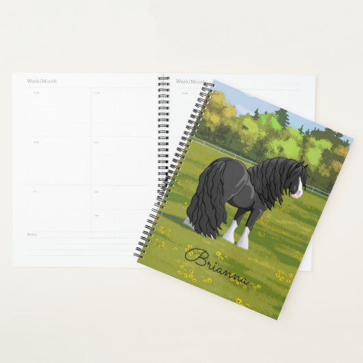 Cheval d'attelage noir et blanc de la bannière Tzi (Devant avec enveloppe)