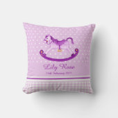 Cheval de roche art violet nom bébé coussin de nai (Recto)