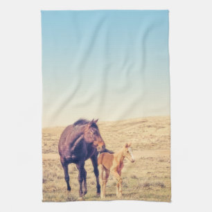 Cheval occidental rose poussiéreux de serviette de