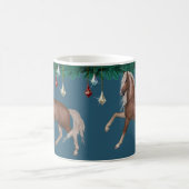 Cheval Palomino sur Mug Bleu (Centre)