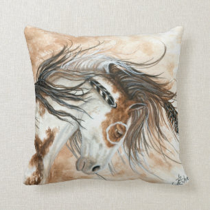 Cheval par le coussin de BiHrle