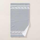 Chevaux blancs élégants et chics sur gris argent c (Serviette à main)