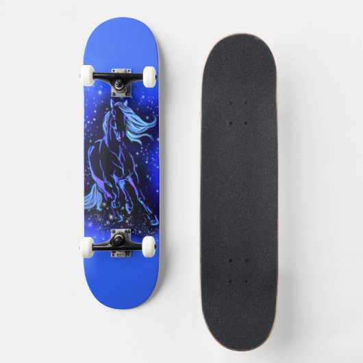 Chevaux Bleus Courant À Starry Night Skateboard (Recto)