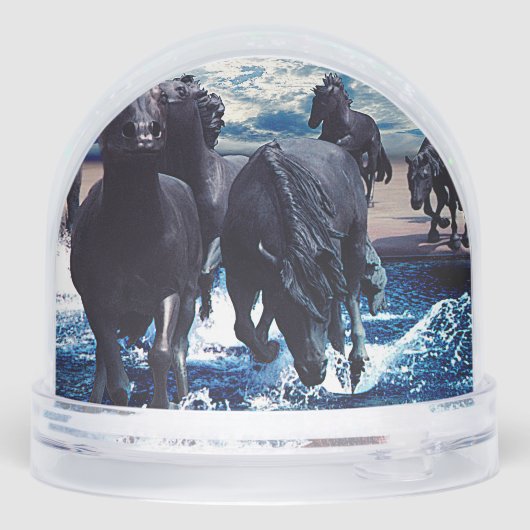 Chevaux Courant Dans L'Eau (Arrière)