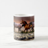Chevaux courir sur la plage Café Mug (Centre)