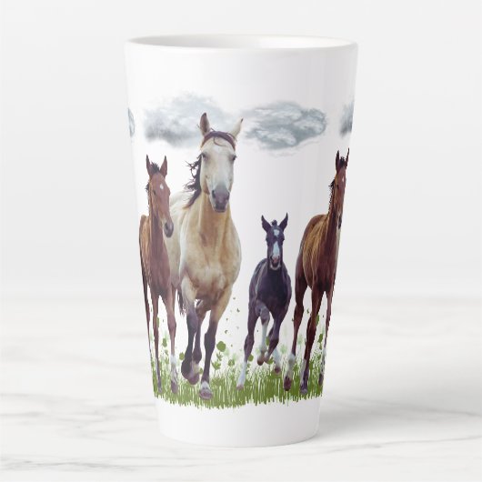 Chevaux dans une Mug de pré (Devant)