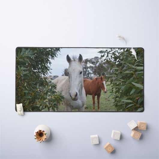 Chevaux Peekaboo, Mat de bureau (Tableau pour enfants)