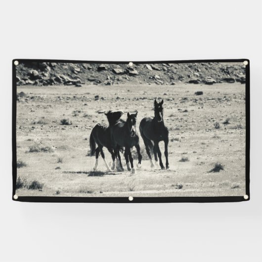 CHEVAUX SAUVAGES DE BANNIÈRE UTAH AVEC GROMMETS (Horizontal)