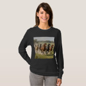 Chevaux sur le T-shirt de base à manches longues (Devant entier)
